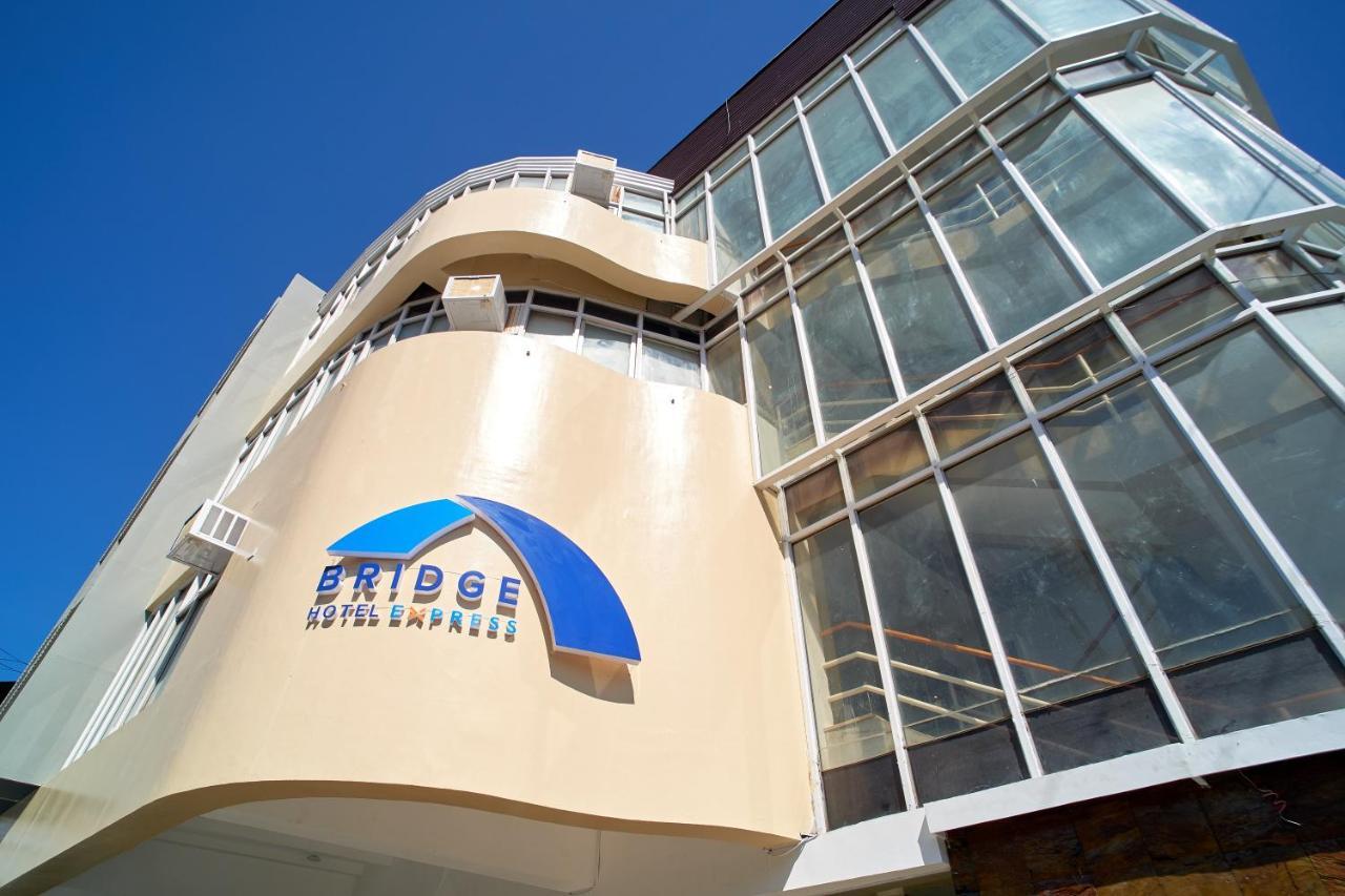 Bridge Hotel Express Cagayán de Oro Exterior foto
